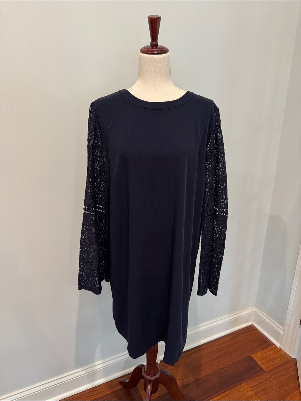 LOFT Navy Blue Long-Sleeve Lace-Detail Shift Dress